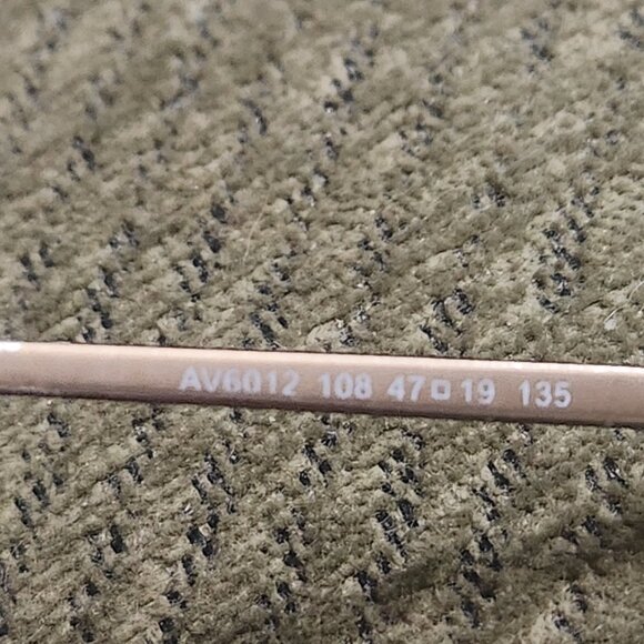 Adrienne Vittadini Eyeglasses Gold Frame & Black Case AV6012 Size: 108 47 19 135 - Picture 7 of 13